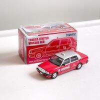 Tomytec Tomica Limited Vintage Neo Toyota Crown Hong Kong Taxi (Urban) Hong Kong Exclusive (Red) รถเหล็ก ล้อยาง