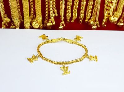 apata jewelry สร้อยข้อมือสี่เสาตุ้งติ้ง VL 1บาท สร้อยข้อมือผู้หญิง งานชุบทองแท้24k ไม่ลอกไม่ดำ บล็อคเดียวกับเยาวราช สวยเหมือนแท้ เป๊ทุกจุด