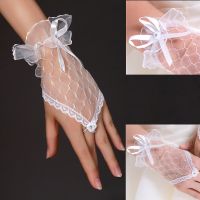 □ 1 Pairs Lace Fingerless Wedding Gloves Beautiful See Through Bowknot Bride Party Gloves Female Vintage Soft Short Gloves