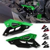 สำหรับ Kawasaki Z 900 Z900 2017 2018 2019 2020 2021 2022แป้นเหยียบรถจักรยานยนต์ยามแป้นเหยียบด้านหลังอุปกรณ์ตกแต่งแผ่นส้นเท้า