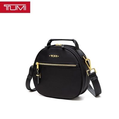 【พร้อมส่ง】TUMI196459 กระเป๋าสะพายไหล่ กระเป๋าถือ ผ้าไนล่อน ทรงกลม ขนาดเล็ก กันน้ํา น้ําหนักเบา