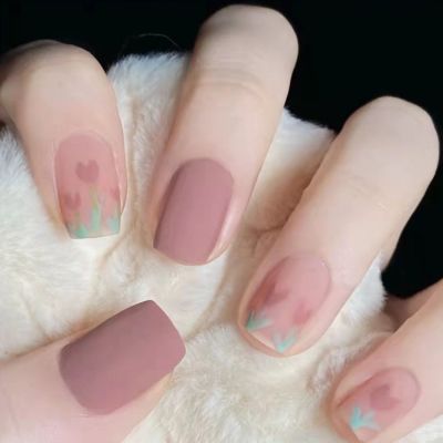 [COD] Wearing a bean tulip matte short nail piece spring and summer manicure finished detachable fake patch