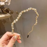 Vivienne Westwood High-end Korean celebrity light luxury pearl wavy rhinestone headband womens French elegant temperament headband fashion simple hairpin