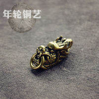 On Sale เนปาลสีเหลืองทองแดงมังกรวินเทจหัวจี้ทองเหลืองให้มีฤกษ์ดี Dragon Head Up รถ Keychain อุปกรณ์เสริมจี้มงคลสร้อยราศีมังกรพระพุทธรูป