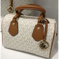 Shop Michael Kors Doctors Bags Women with great discounts and prices online  - Apr 2023 | Lazada Philippines