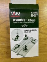 New Kato N 20-027 Road Crossing Track Length 124.  New, unopened.   New Kato N 20-027 Road Crossing Track ความยาว 124.ของใหม่ยังไม่ได้เปิด.