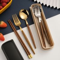 [ELEGANT HOT] ชุดช้อนส้อมสแตนเลสช้อนส้อมขนมตะเกียบไม้ Handle Tableware แบบพกพา Travel อาหารเย็นอุปกรณ์ครัว