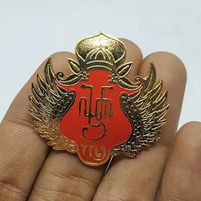 Souvenir Aksesoris Pin Bros Lambang Keraton Jogja Koleksi Terlaris