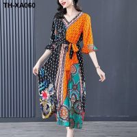 Heavy silk western style dress 2023 new summer vacation accept waist