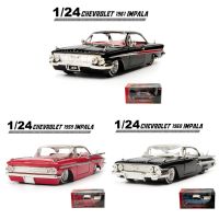 Jada Impala 1:24รถยนต์ไดคาสของสะสมยานพาหนะคลาสสิกโมเดลรถโลหะผสมของเล่นของที่ระลึกตุ๊กตาคริสต์มาสกวางเรนเดียร์