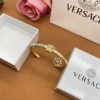 【คลังสินค้าพร้อม】สร้อยข้อมือ Versace ดั้งเดิมสร้อยข้อมือผู้หญิงอเนกประสงค์เครื่องประดับสตรีสร้อยข้อมือคุณภาพสูง