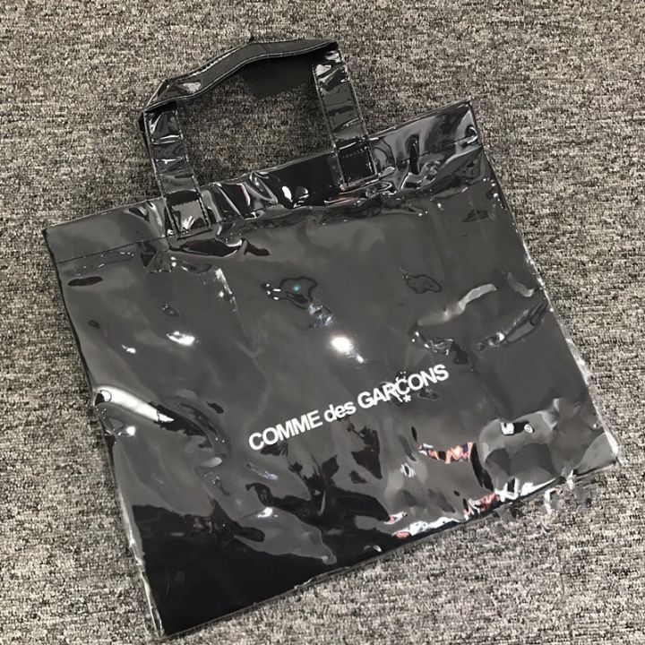 comme-des-garcons-black-shopping-bag