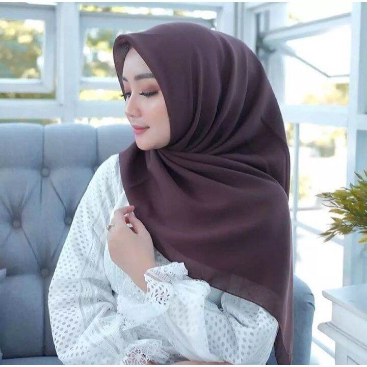 Hijab Segiempat Bella Square Polos Warna Terlengkap / Jilbab Bela ...