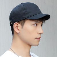 COD tjjs079 帽 时尚 Short brim hat mens fashion retro short edge mens short tongue baseball cap womens短帽檐帽子男潮复古短沿男士短舌棒球帽女短檐夏天小沿遮阳鸭舌帽kgtrd.my10.16