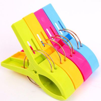 4Pcs Beach Towel Clips Plastic Quilt Pegs for Laundry Sunbed Lounger Clothes Pegs Home Bathroom Organization