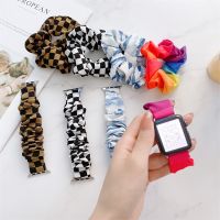 卐 Girls Hair Ring Checkerboard Fabric Watch Strap for Apple Watch Series 7/6/5/4/se/3/2/1 Daily Life Women Watchband smart watch