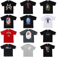 ยี่ห้อแฟชั่น BAPE เสื้อยืดแขนสั้นลายการ์ตูน Cetakan Kecil สีน้ำตาลฟ้าผ่าสีส้ม