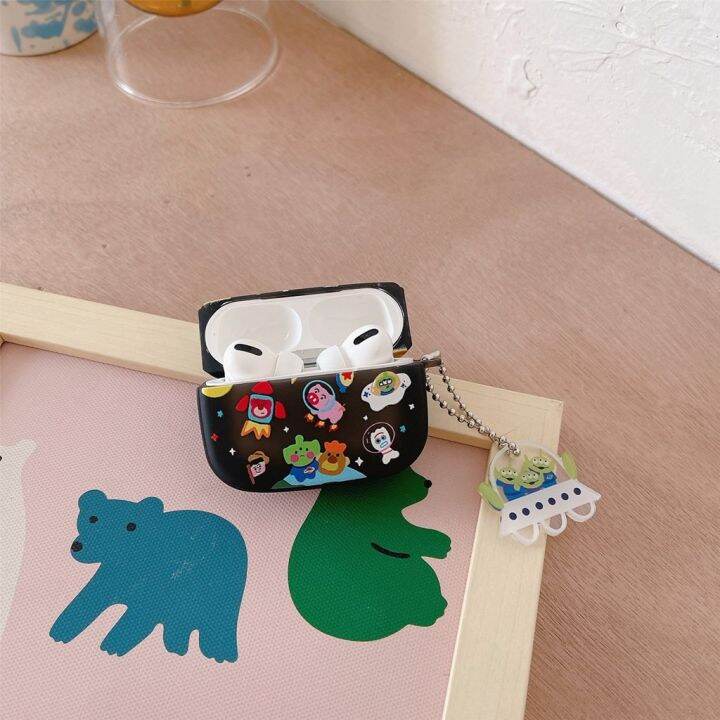 เคสหูฟังบลูทูธไร้สาย-แบบนิ่ม-ลายการ์ตูนจรวด-ดาวเคราะห์-พร้อมจี้ห้อย-สําหรับ-airpods-1-2-3