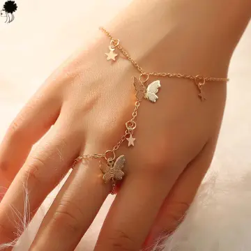 Bracelet that connects hot sale to fingers