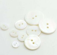 50pcs/lot 9mm/10mm/11mm/12mm/15mm/18mm/20mm/23mm/25mm fashion natural White mother pearl shell button 2 holes flat shirt button Haberdashery