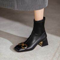 [Chaopu shoes] ผู้หญิงรองเท้าสั้นฤดูหนาวสแควร์ Toe Slip-On ส้นกลางสุภาพสตรีรองเท้าหนัง PU โลหะตกแต่ง Solid Office Lady ผู้หญิง Boots