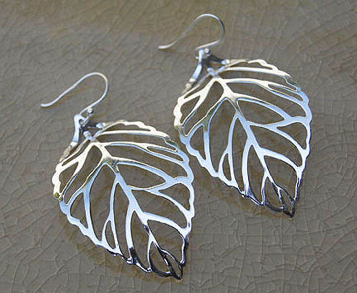 oho-nice-bent-leaves-earrings-dangle-sterling-silver-beautiful-gift-ใบไม้โค้งงอสวยงาม-ห้อยตำหูเงินสเตอรลิงซิลเวอรใช้สวยของฝากที่มีคุณค่า-ฺชาวต่างชาติชอบมาก