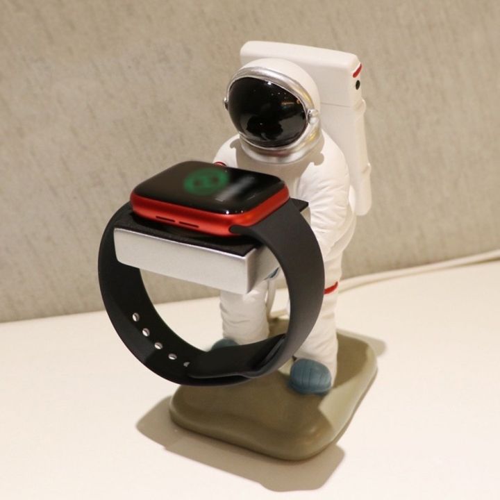 แท่นชาร์จนาฬิกาข้อมือรูปนักบินอวกาศ