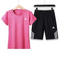 AdidaseRua Dri-Fit เสื้อตั้งแขนสั้นฝึกวิ่งโรงกีฬาผู้หญิงระบายอากาศได้ดี + กางเกงขาสั้น