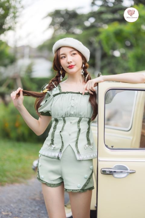 garden-gingham-set-เซ็ตกางเกงสีเขียวที่สาวๆถามหากันมากที่สุด-ลุคนี้อินเตอร์มาก-น่ารักสุด-ตรีมเขียวนี้ฉันต้องปังที่สุด