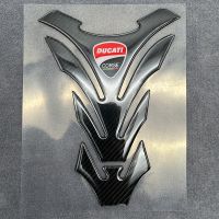 【User-friendly】 3D คาร์บอนไฟเบอร์รถจักรยานยนต์การใช้แก๊ส Pad Protector รูปลอกสำหรับ Ducati 1098 848 EVO 1198 1199 Monster 696 796 795 1100