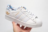 Adidas Superstar รองเท้าลำลองแฟชั่นอเนกประสงค์ Unisex รุ่นเดียวกัน