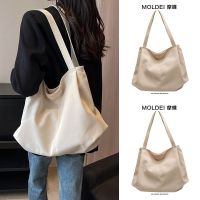 Summer white lazy wind canvas bag women 2023 new zipper cloth bag large capacity commuting shoulder tote bag 【QYUE】