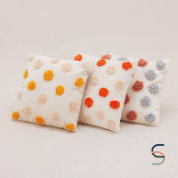 SARABARN Tufted Velvet Cushion Cover | ปลอกหมอน ปลอกหมอนทรงสี่เหลี่ยม  ปลอกหมอนลายจุด