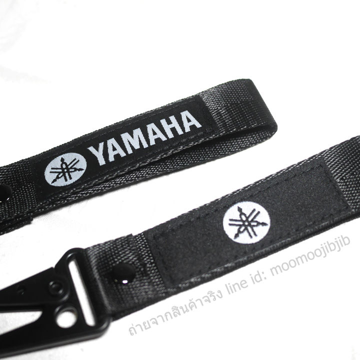 yamaha-ผ้าปักโลโก้-พวงกุญแจผ้าอย่างหนา-มีลายทั้ง-2-ด้านไม่ซ้ำ-ตะขอเกี่ยวหนา-รมดำอย่างดี