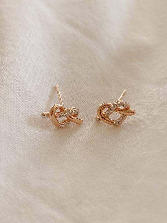 gails-efk484-love-knot-studs