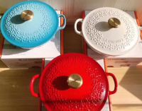 ฝรั่งเศสสีเย็น LE CREUSET บรรเทา22เซนติเมตรเหล็กหล่อลึกคั่วแม่หม้อเคลือบ