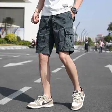 Big men's elastic store waist cargo shorts