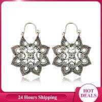 【YF】✚✟  1pair Bohimia Trend Pattern Arring Cutout Metal Engraved Floral Scallop Drop Earrings Color