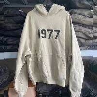 Y2K สต็อกขนแกะ Essentials Hoodies 1977 Flocked LEE FOG Hooded Pullover Hiphop Street ขนาดใหญ่ผู้ชายผู้หญิงเสื้อ GYM