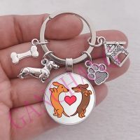 【DT】I Love Dachshunds Keychain Cute animal Cartoon dog Keychain dog Glass Convex Keyring Gift For  woman Man Jewelry hot