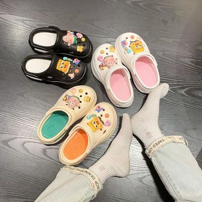 【July】 Slippers womens summer high-end Baotou semi-trailer 2023 new thick-soled non-slip beach shoes fashion hole