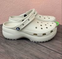 รองเท้า Crocs clog รองเท้ารุ่นออกมาใหม่ นิ่มเบาสบายไม่เจ็บขา ส่วนสูง 3-4cm สำหรับผู้หญิงมีหลายสีหลายไซส์ให้เลือก size W6-W9