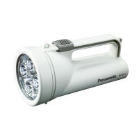 ไฟฉาย LED PANASONIC รุ่น BF-BS01BT-W ขนาด 10.5 x 20.5 ซม. สีขาว -- EU 26 --