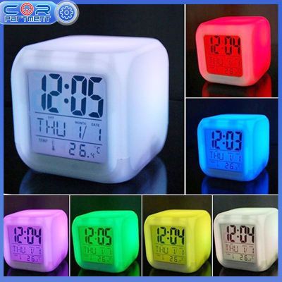 LED ปลุก Colock 7สีเปลี่ยนโต๊ะดิจิตอล G Adget ปลุกดิจิตอลเครื่องวัดอุณหภูมิกลางคืนเรืองแสง Cube Led นาฬิกาบ้านรถ