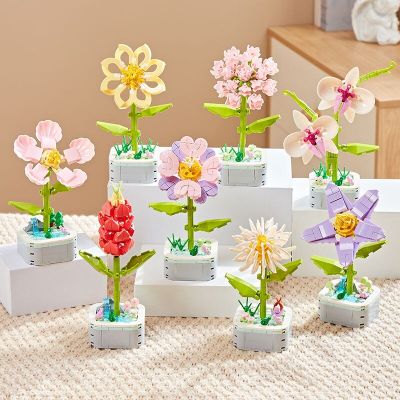 City Creative Simulated Flower Bonsai Benthic Fish Simulated Insects Office Home Decoration Building Blocks Bricks Toys Gifts
