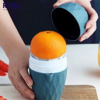 （HOT NEW）การหมุนฝาปิดด้วยมือที่ใช้งานได้จริง CitrusLemon Juicer LemonCitrus Fruit Squeezer เครื่องคั้นน้ำผลไม้แบบแมนนวลที่มีประสิทธิภาพ New