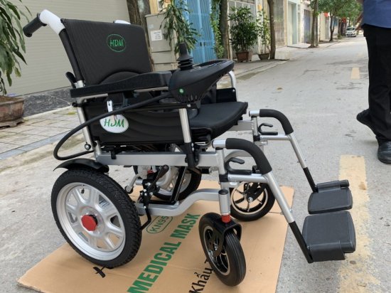 Xe lăn điện ht-02 đài loan dành cho người già, người khuyết tật - ảnh sản phẩm 4