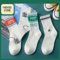 YNDVQO STORE ถุงน่อง เกาหลี บุคลิกภาพ ถุงเท้ากีฬา ถุงเท้ากลาง ลายทาง หมายเลข