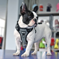 สายรัดสุนัขไนลอนสะท้อนแสง Bull Dog Harness Step In No Pull Pug Harnesses ปรับได้สำหรับสุนัขขนาดกลางขนาดเล็ก Pitbull Puppy