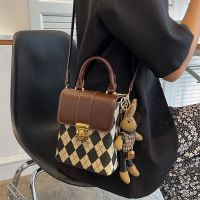 ♗✁✺ Female web celebrity fashion phone bag new brim joker counters niche senior feeling inclined shoulder one